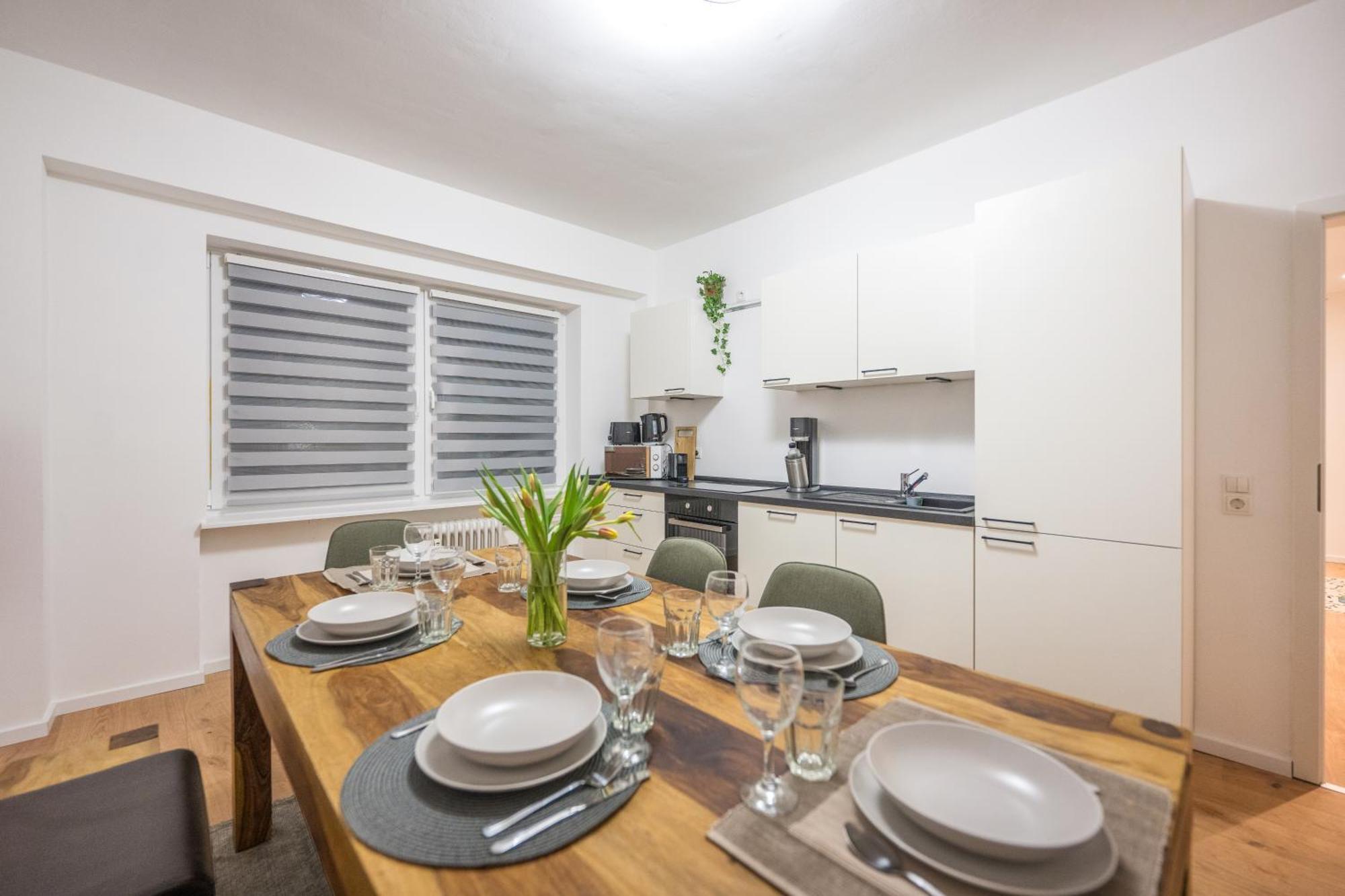 Neu: 100M² - Ideal Fuer Familien/Geschaeftsr. - Hbf Кобленц Екстериор снимка